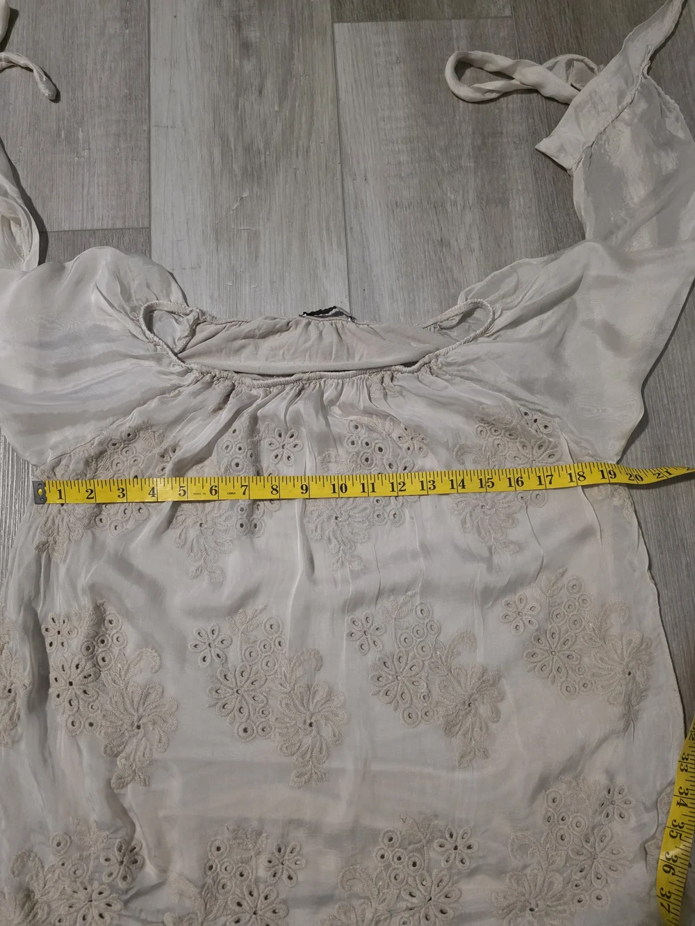 Viola Borghi Silk Blend Embroidered Peasant Blouse Off Shoulder Beige Size M Ita - Picture 10 of 13